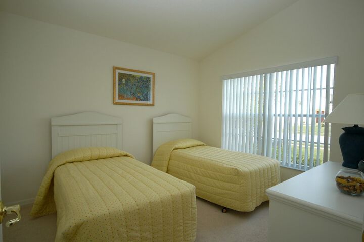 Room 6 of 118