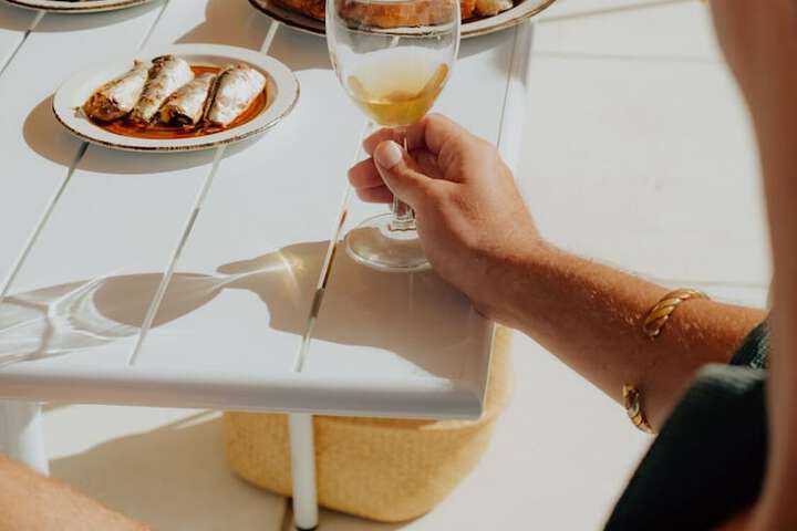 Dining 28 of 54