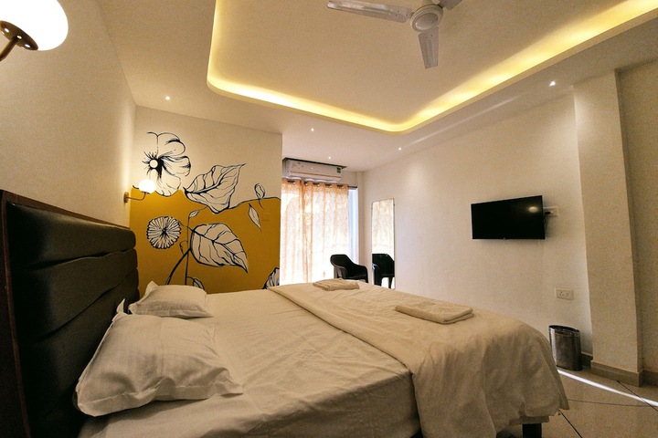 Room 32 of 169