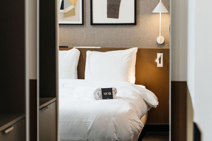 Room 3 of 67
