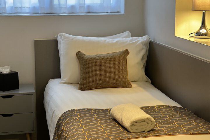 Room 8 of 23