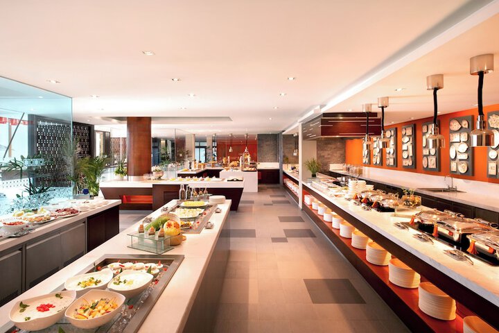 Dining 184 of 252