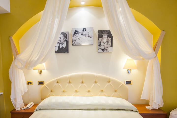Room 15 of 78