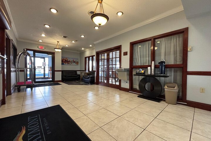 Guest Lobby