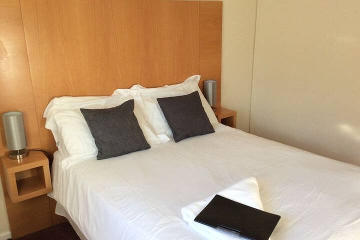 Room 3 of 15