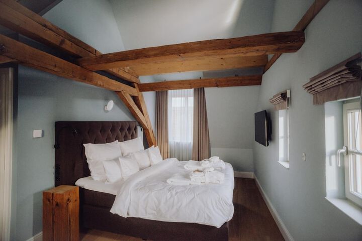 Room 19 of 31