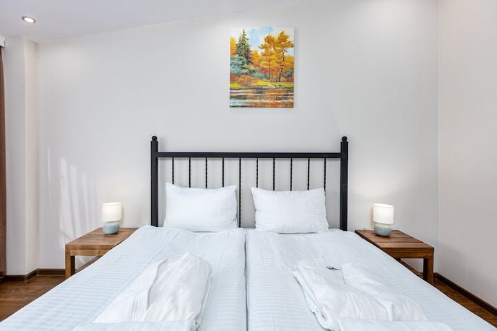 Room 8 of 31