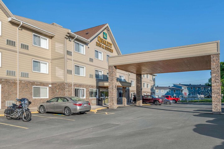 Hotel 56 of 58