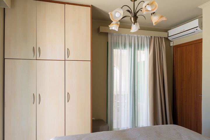 Room 30 of 312
