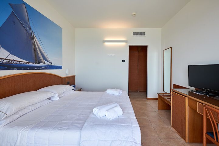 Room 19 of 67
