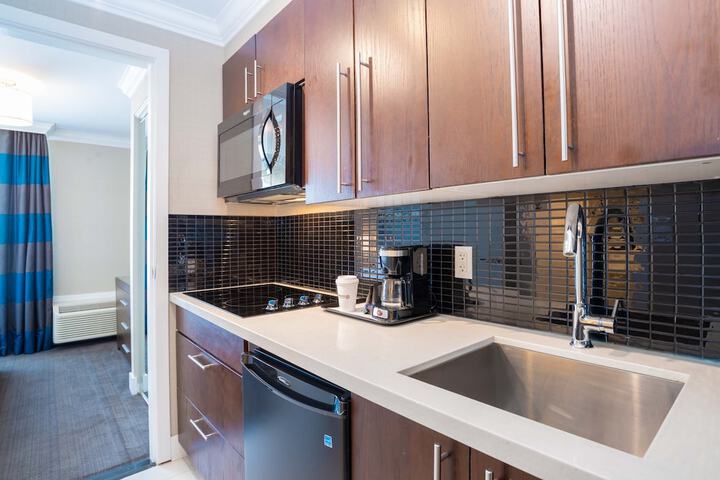 Private kitchenette