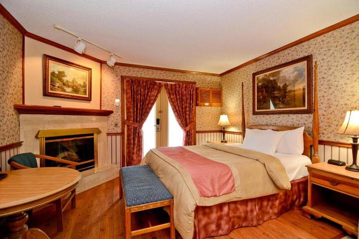 2 Double Beds (3 of 7)