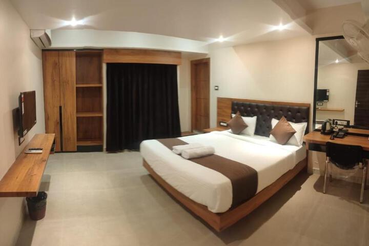 Aditya Inn