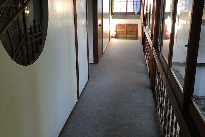 Ballroom/Hall 21 of 25