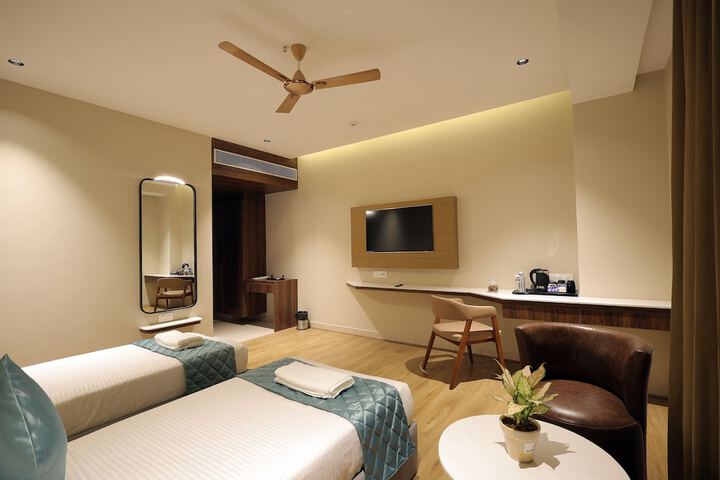 Room 13 of 49