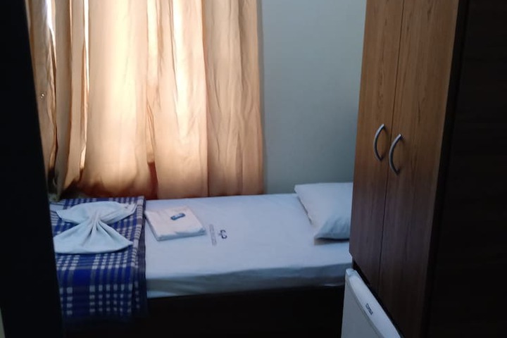 Room 5 of 45