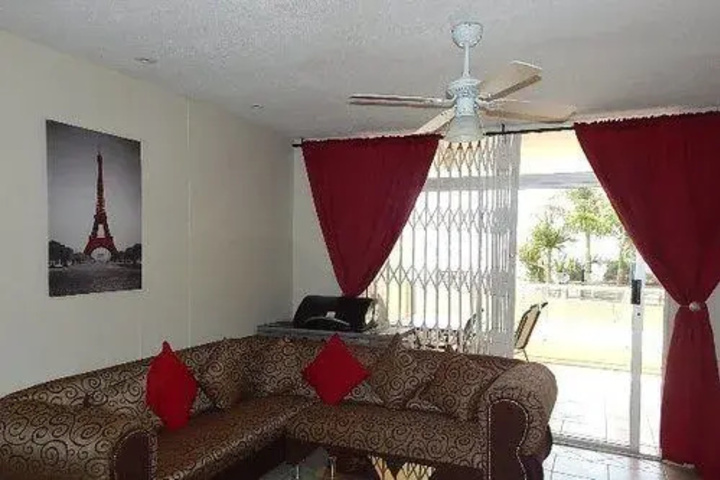 Room 4 of 17