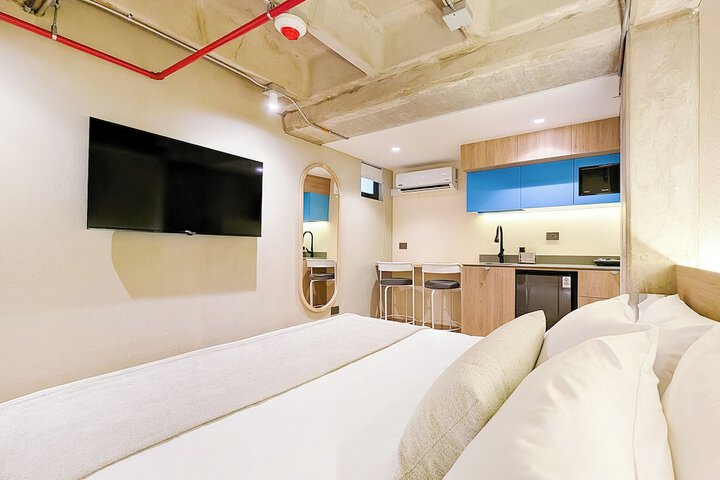Room 7 of 40