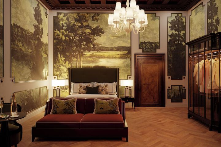 Room 10 of 36