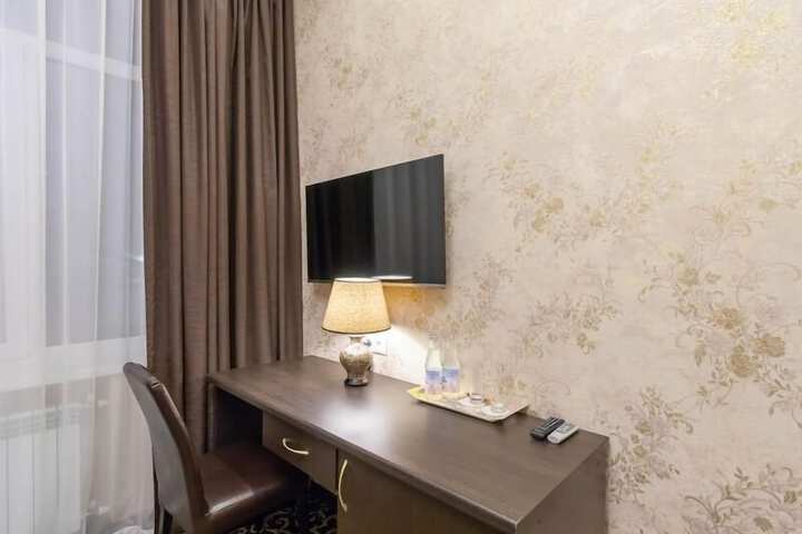 Room 77 of 143