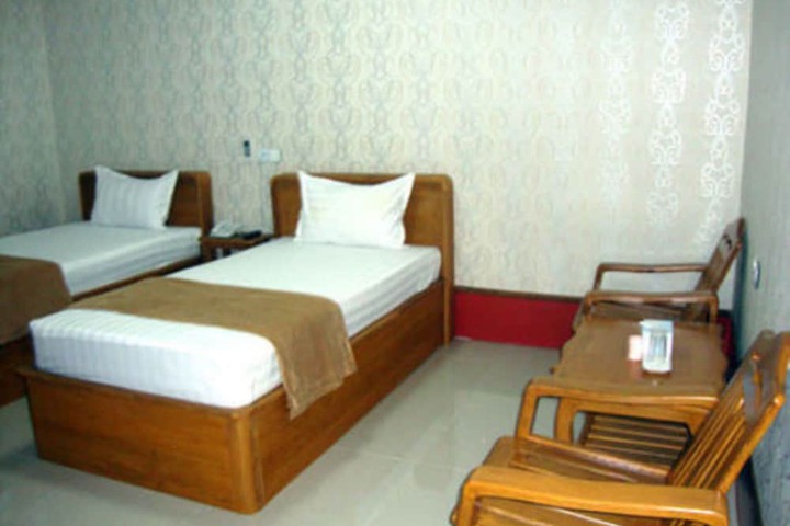 Room 8 of 26