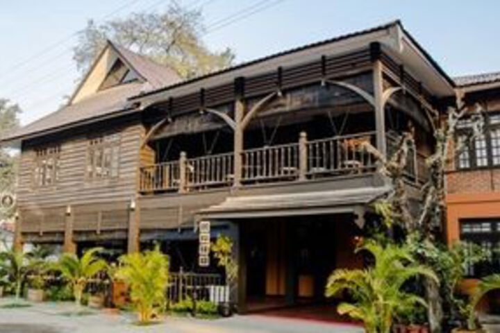 The Manor Inle