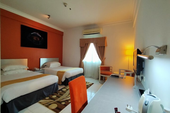 Room 14 of 75