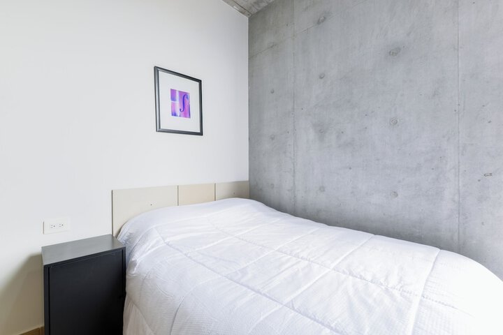 Room 9 of 56