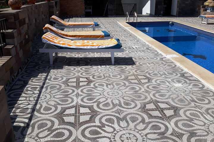 Pool 63 of 83