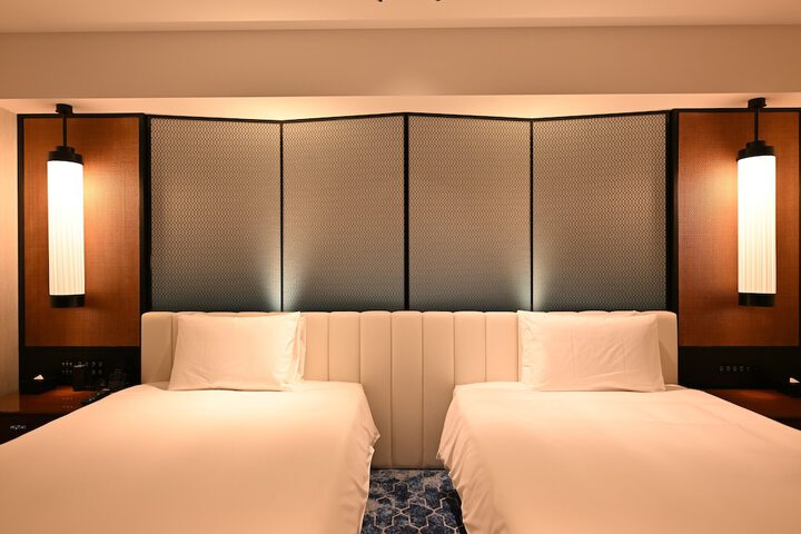 Room 13 of 147