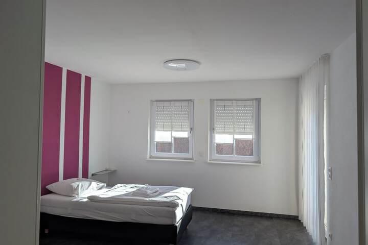 Room 16 of 50