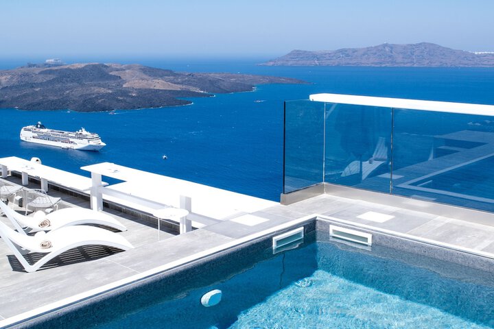 Pool 54 of 76