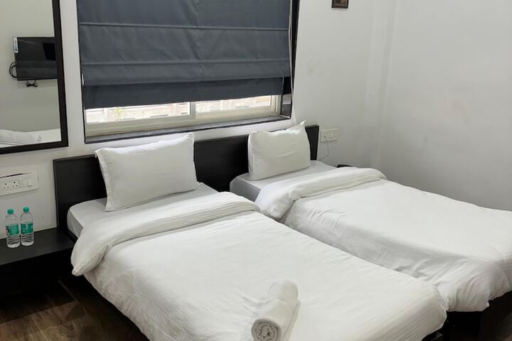 Room 16 of 41