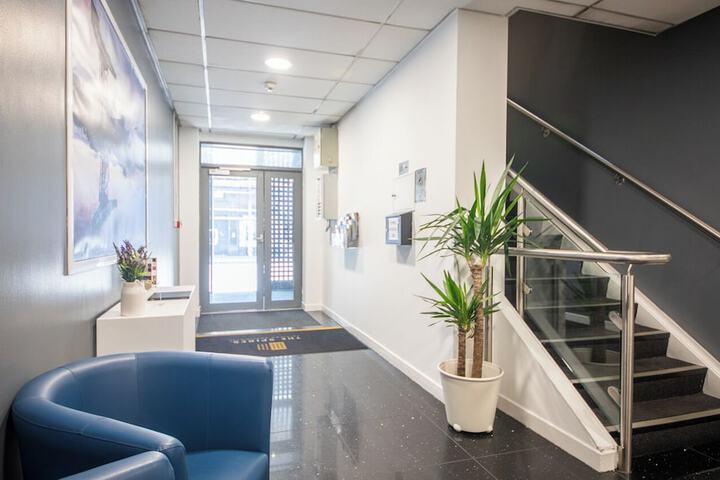 Entrance & Lobby