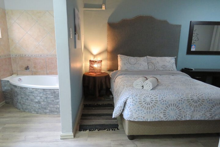 Room 7 of 42