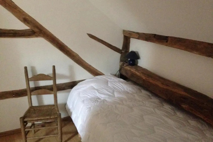 Room 3 of 6