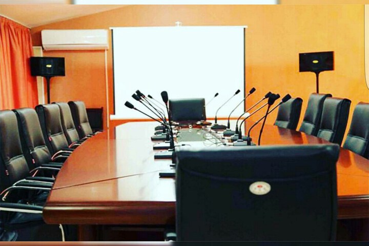 Business Center 17 of 34