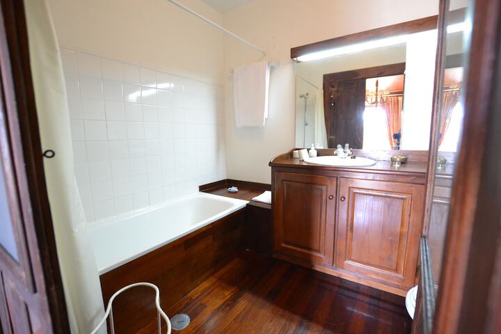 Clean Restrooms