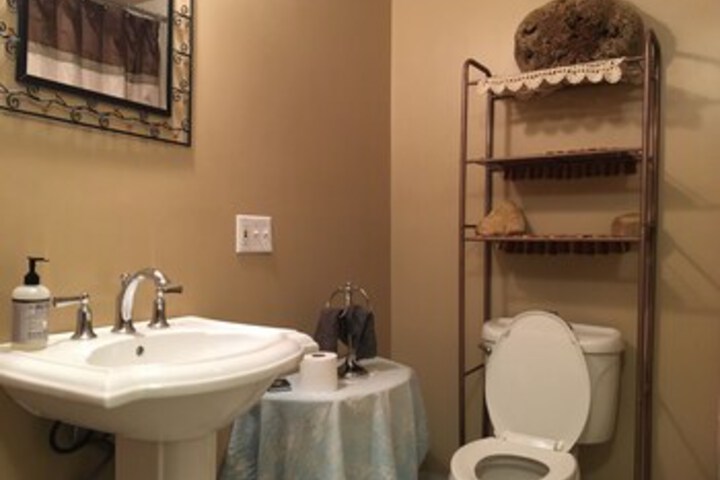 Room 3 of 16