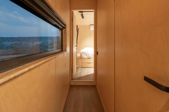 Room 14 of 34