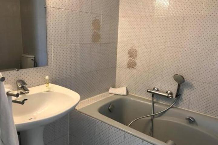 HOTEL LA CHIPAUDIE RE