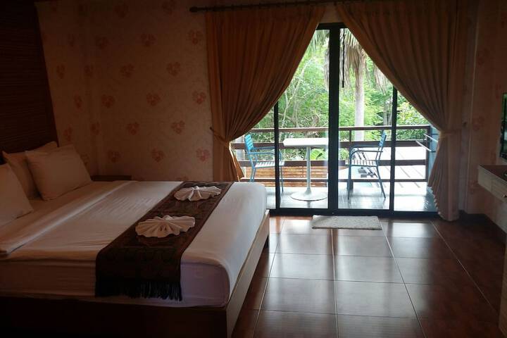 Room 5 of 22