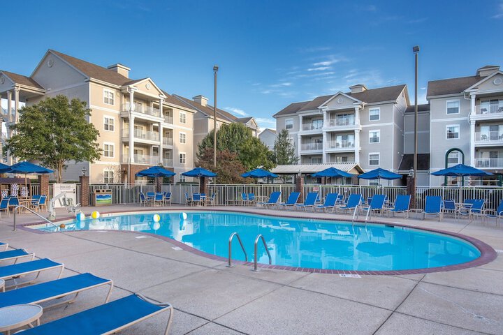 Hotel with Pool