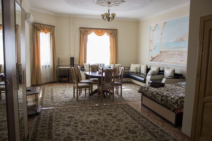 Room 19 of 29