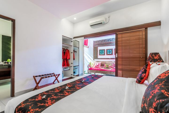 Room 10 of 56