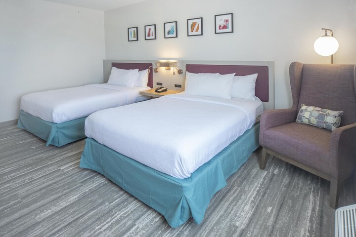 Room 10 of 22
