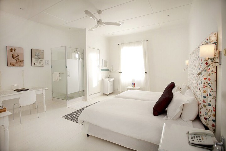 Room 32 of 58