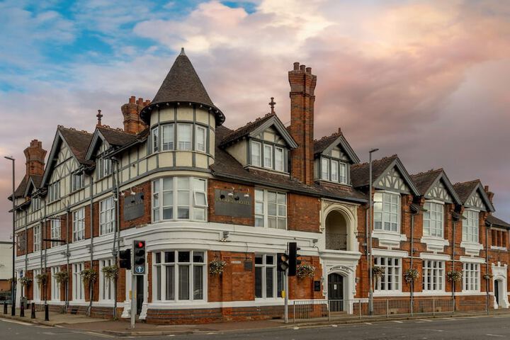Best Western The Plough Hotel