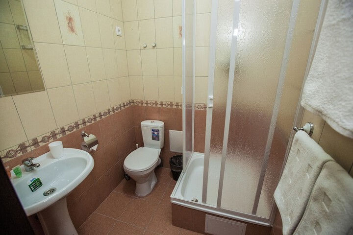 Room 16 of 23