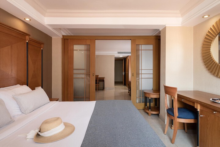 Room 50 of 166